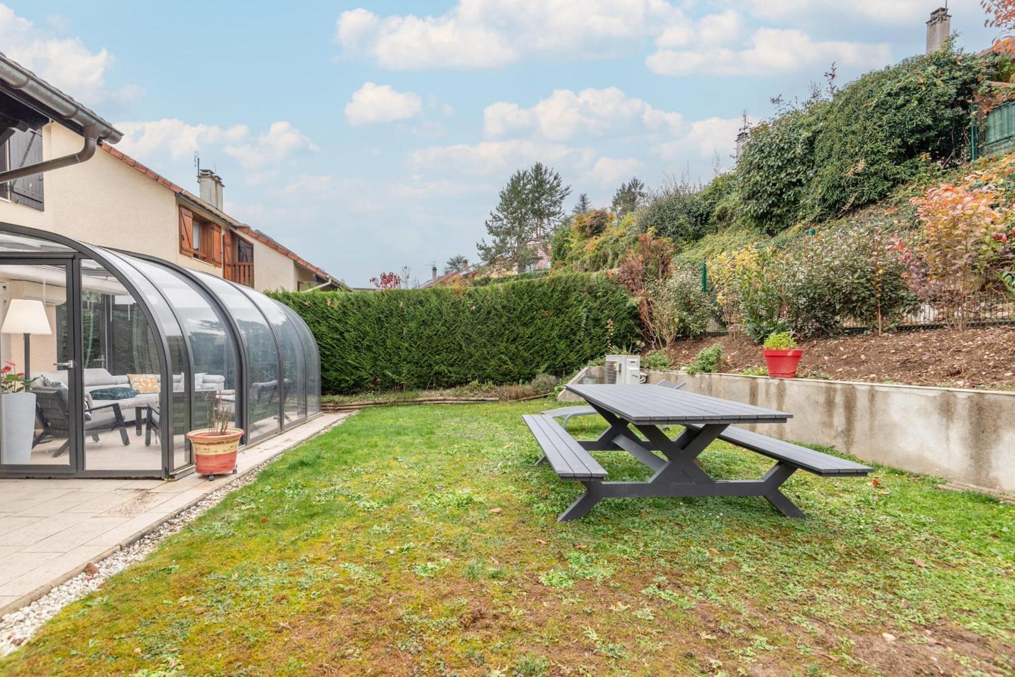 Alpiloc - Town House With Garden And Winter Lounge Villa Annecy Exterior foto